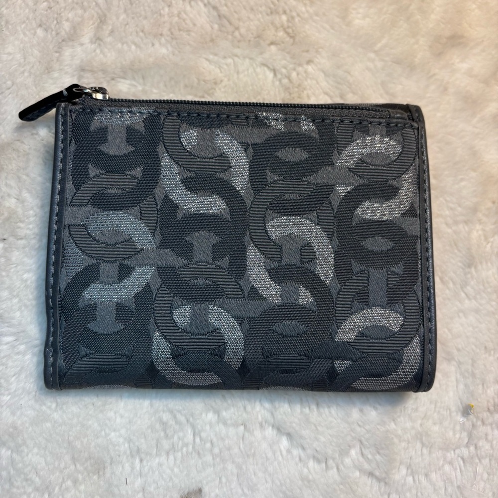 COACH Wallet Signature C Charcoal Gray Silver Metallic Trifold Patent Leather - Picture 3 of 16
